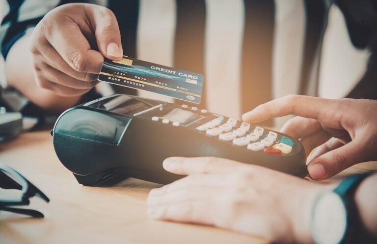 Location de lecteur de carte bancaire : quels bénéfices pour votre magasin ? location lecteur de carte bancaire